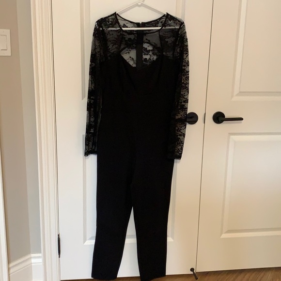 Black lace romper - Picture 1 of 1